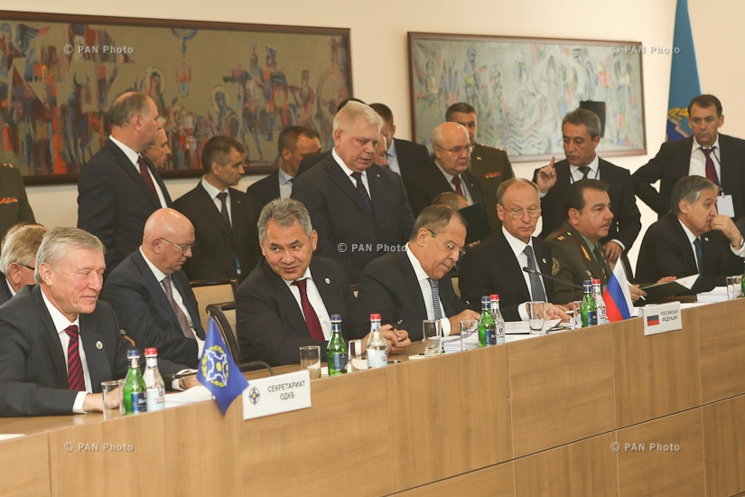 Signing of documents during the sessions of CSTO statutory bodies