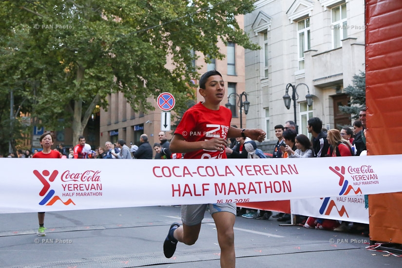 Благотворительный забег Coca-cola Ереван полумарафон 
