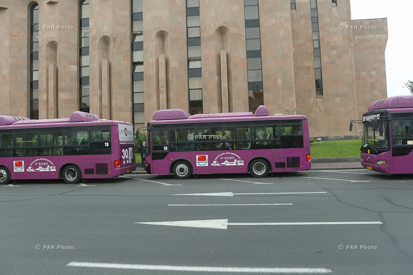 На маршрут вышли еще 5 автобусов, оборудованных для людей с ограниченными возможностями