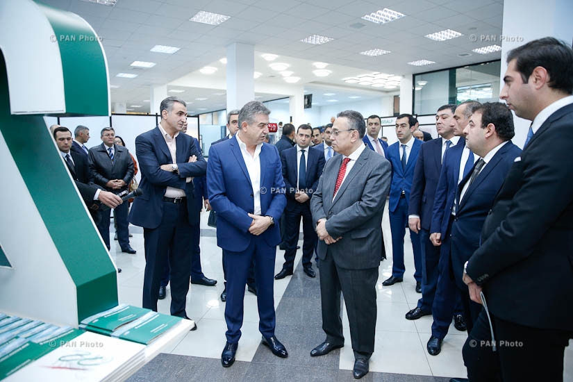 Премьер-министр Карен Карапетян посетил ежегодную выставку сельхозпродукции «Армпродэкспо- 2016»